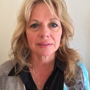 Meet your Posher, Connie